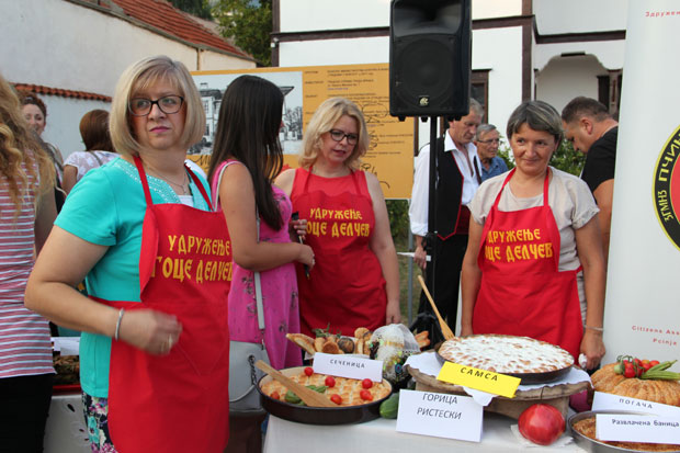 КО ПРАВИ НАЈБОЉУ ПИТУ: Нема трпезе без - самсе